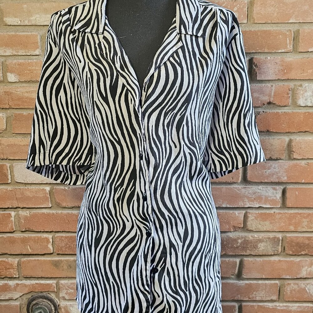 Zebra Print Button-Up Blouse DonnKenny